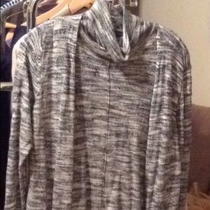 Chicos Top & cardigan Size 3 Space Dye Tira